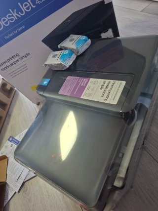 Impresora HP DeskJet 4320 precintada