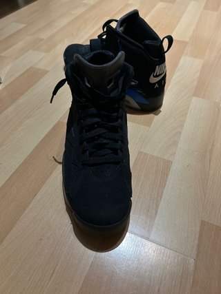 Zapatillas Jordan Negras y Azules