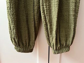 Mono Bershka verde talla S