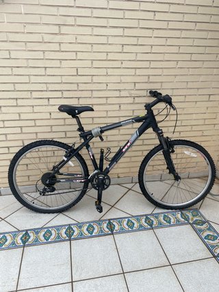Bicicleta Montaña GT Talla M