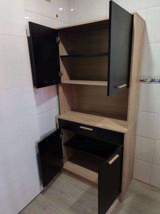 Armario auxiliar cocina negro y madera