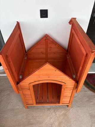 Caseta para perro de madera
