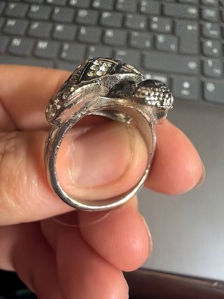 Anillo Tortuga Brillantes Plata mueve la cabeza