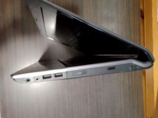 Notebook Asus i5 da controllare