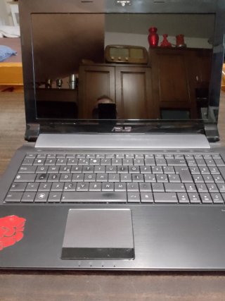 Notebook Asus i5 da controllare
