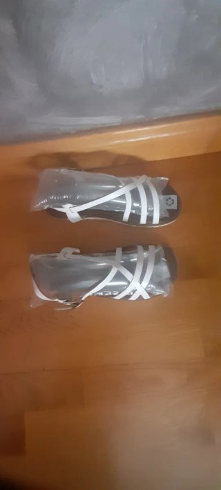 Sandalias piel Porronet blancas