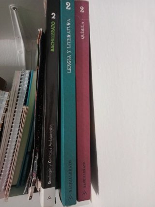 Libro de de bachillerato se vende a 30€ los tres