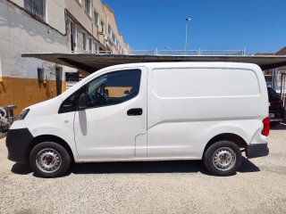 Nissan NV200 2015