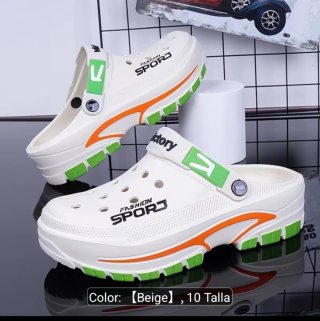 Zapatillas tipo Crocs con estampado