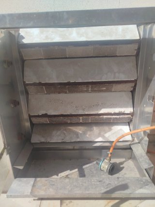 Asador de pollos profesional