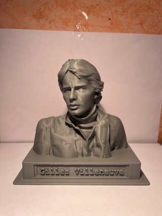Busto Gilles Villeneuve Ferrari