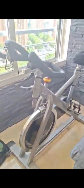 Bicicleta Estática Profesional ES700 indoor cycle