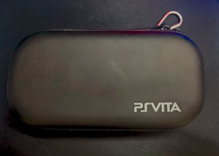 PS Vita 2000 Slim Impecable + Funda + 64GB + Extra