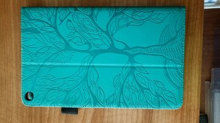 Funda para tablet con diseño árbol
