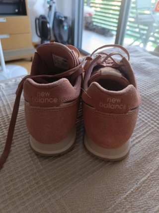 New balance 373