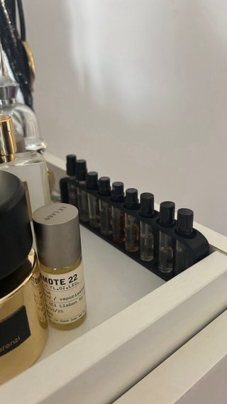 Suporte para Amostras de Perfume Preto