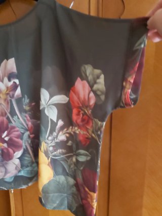 Blusón estampado floral verde talla única