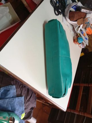 Bolso y zapatos piel caprina verde los zapatos son