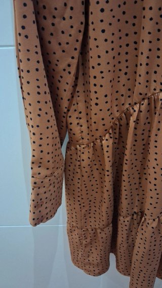 Vestido marrón lunares