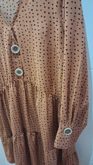 Vestido marrón lunares