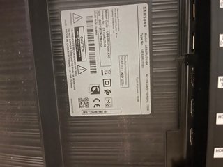 Samsung 65 TV con mancha