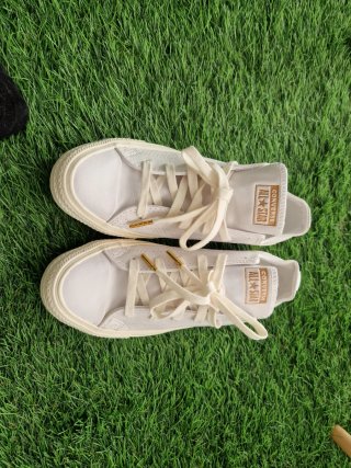 Converse NUEVAS de Piel Blancas Talla 39