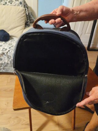 Neceser de viaje azul y marrón