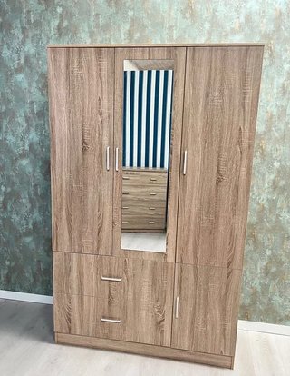 OFERTON!! Nuevo armario de 3 puertas con espejo!!