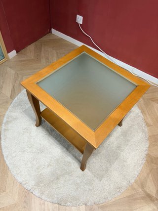 Mesa auxiliar madera y cristal