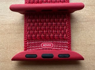 Apple Watch 40mm. Product Red 2018 Sport Loop