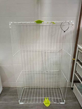 Jaula para conejo blanca y verde