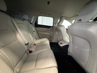 Volvo V90 Cross Country B4