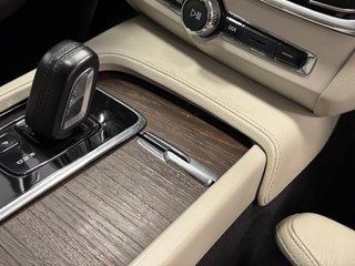 Volvo V90 Cross Country B4
