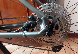 Bicicleta Specialized Rockhopper Expert 2025