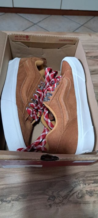 Scarpe Vans Unisex Marroni e Rosse