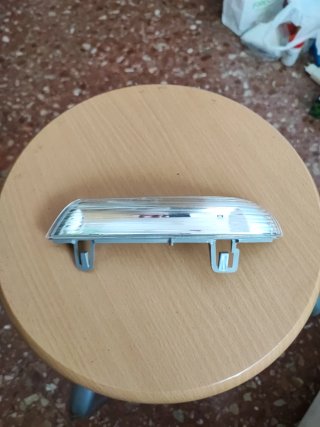 Intermitente derecho Volkswagen 1K0949102
