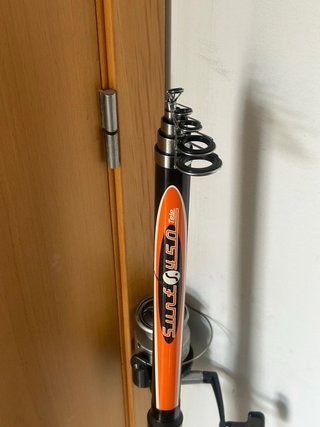 Caña de pescar +carrete Mas cosas en mi perfil