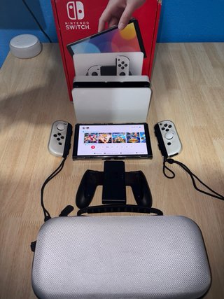 Nintendo Switch OLED Blanca Completa + Funda