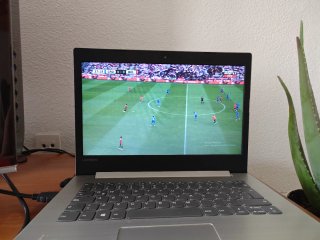 Pantalla Samsung y Portátil Lenovo