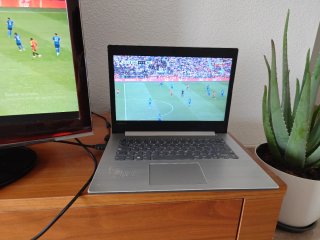 Pantalla Samsung y Portátil Lenovo