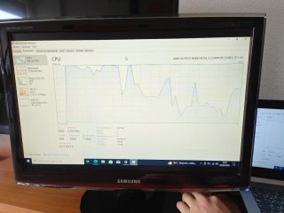 Pantalla Samsung y Portátil Lenovo
