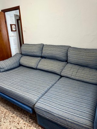Sofá modular azul y multicolor