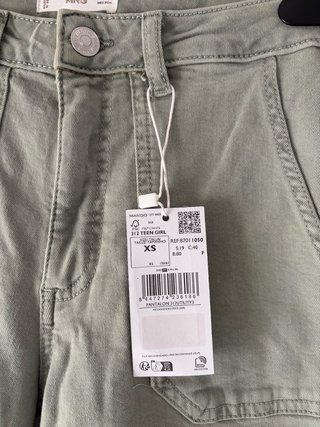 Vaquero Mango Verde Talla XS sin estrenar