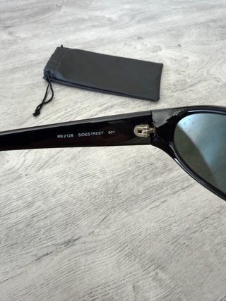 Ray-Ban 2128 Sidestreet