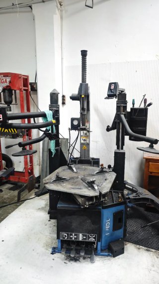 Vendo negocio de reparación de llantas