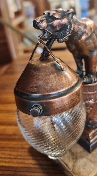 Lámpara Art Déco Pantera Barril Francia 1930