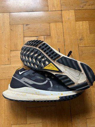 Nike Pegasus Trail 4 Gore-Tex Negro Amarillo T 42