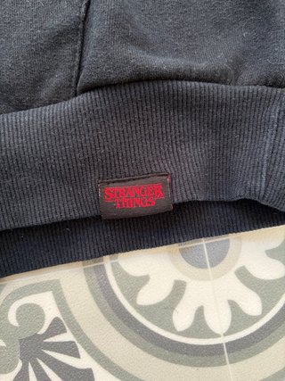 Sudadera Stranger Things Negra