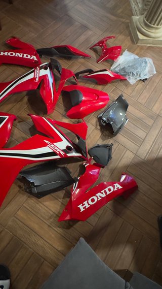 Carenado delantero rojo Honda