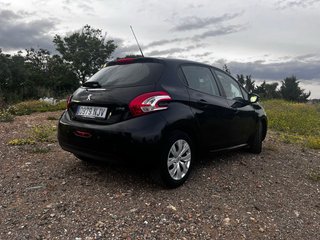 Peugeot 208 2015